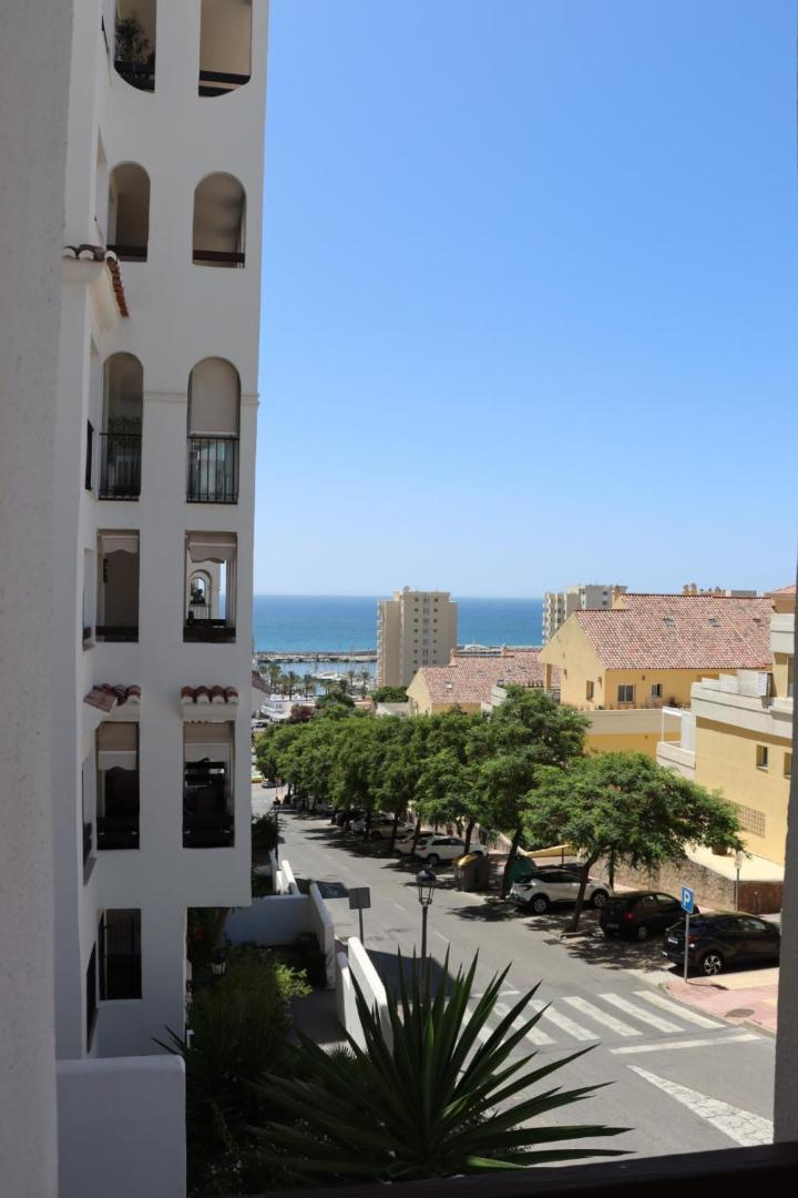 Appartement Port View - Reina Sofia à Estepona Extérieur photo